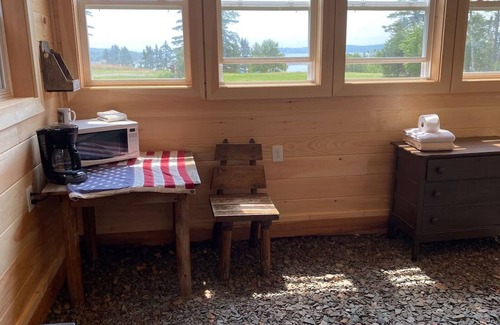 Eastport Kabine | Green-House Cabin and Deck at Rossport by the Sea