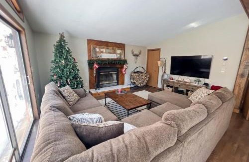 Wilmington Haus | Green Mountain Escape