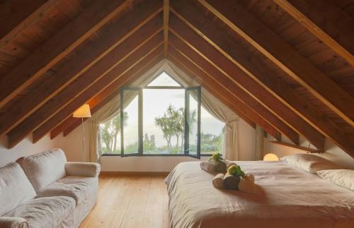 Mosteiros Haus | Green OceanView Relaxing Cottage