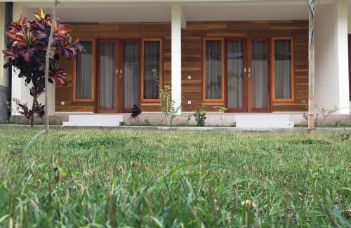 Bayan Hotel | GREEN RINJANI