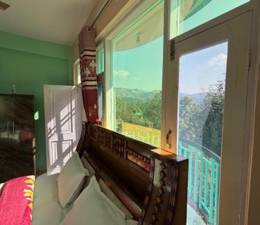 Shimla Haus | Green Valley View Homestay