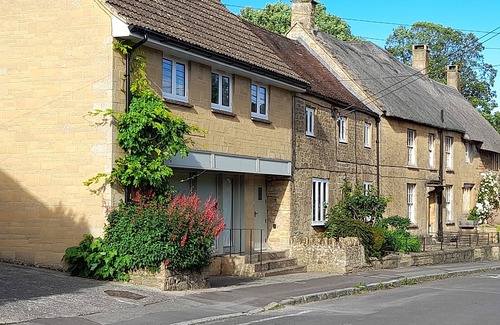 Norton Sub Hamdon Hütte | GREENHAM RISE, family friendly, with a garden in Norton-Sub-Hamdon