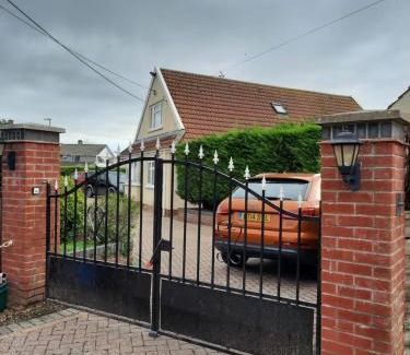 Highbridge Haus | Greenlands Guest House