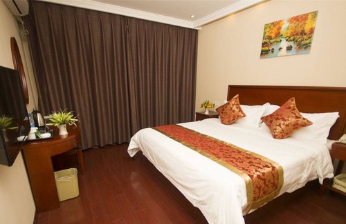 Weihai Hotel | GreenTree Inn High-tech Zone Shandong University Bathing Beach Hotel