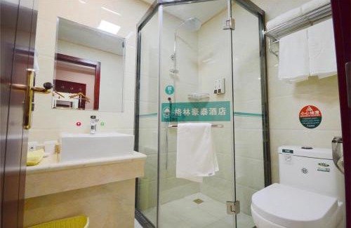 Suizhong County Hotel | GreenTree Inn Huludao Yuzhong County Central Road Smart Choice Hotel
