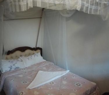 Central Province Hotel | Grey Park Lodge