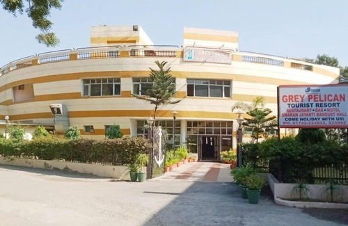 Jagadhri Hotel | Grey Pelican Tourist Resort