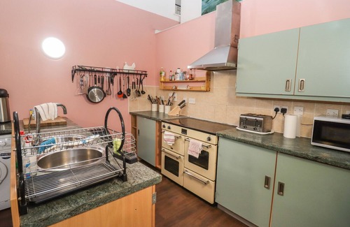 Barnsley Hütte | Greyhound Barn