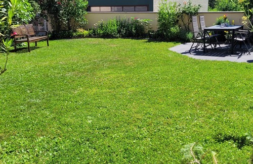 Moselkern Eigentumswohnung | Ebenerdige FeWo mit Garten und Klimaanlage an der Mosel zw. Cochem und Koblenz