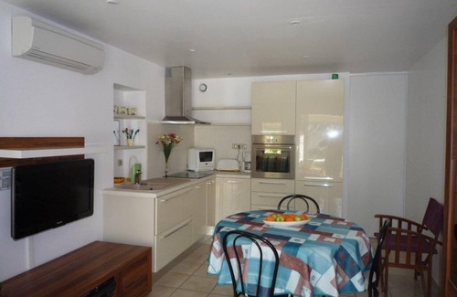 Amelie-les-Bains-Palalda Wohnung | Erdgeschoss nach Süden mit 35m2 Terrasse nicht zu übersehen.