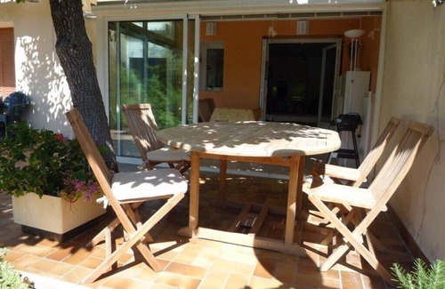 Amelie-les-Bains-Palalda Wohnung | Erdgeschoss nach Süden mit 35m2 Terrasse nicht zu übersehen.