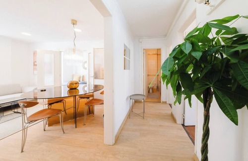 Socorro Wohnung | Group-Friendly 4BR Lisbon Duplex + Castle View