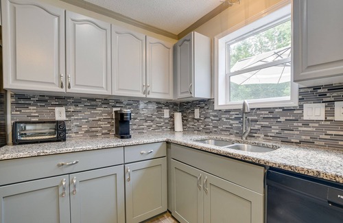 Socastee Haus | Group-Friendly Myrtle Beach House w/ Deck