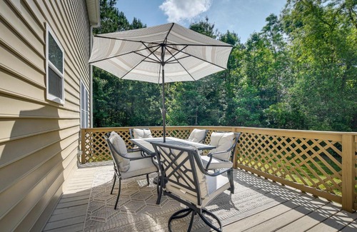 Socastee Haus | Group-Friendly Myrtle Beach House with Deck