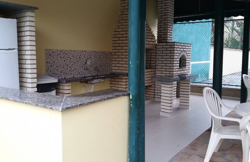 Vila Clais Eigentumswohnung | Guaraciaba gated community house with pool 200m from the sea