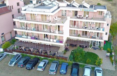 Lozenets Haus | Guest House Compass