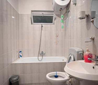 Permet Haus | Guest House Ergest