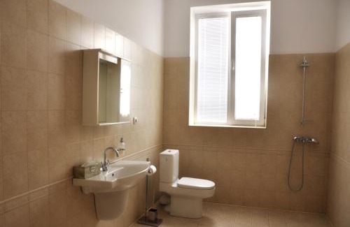 Krushuna Haus | Guest House Ongal