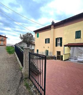 Gaggio Montano Wohnung | Guest house Pietracolora