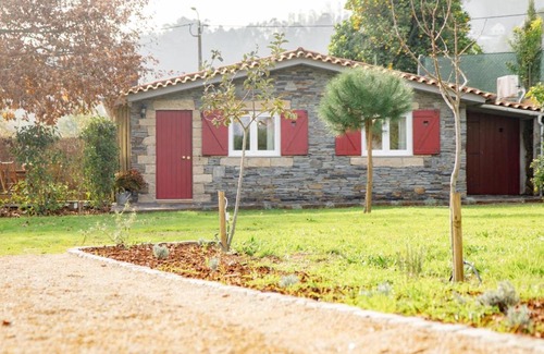 Penafiel Haus | Guest House - Quinta da Giesteira quiet Country House with private outdoor spa in Penafiel, Oporto