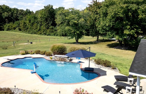 Sudlersville Haus | Guest Lodge | Private Pool | Outdoor Dining | Game Room