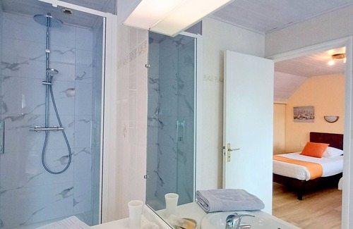 Mahalon Bed & Breakfast | Gästezimmer 2 von Kerantum mit gemeinsamer Terrasse, gemeinsamem Garten und WLAN