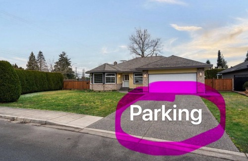 Maple Ridge Haus | Guest Suite in Maple Ridge