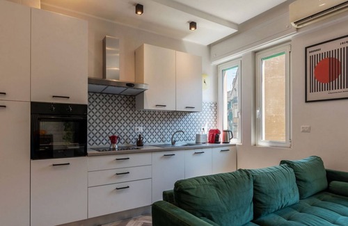 Ostiense Wohnung | GuestHost - Colorful Apt in Vintage-Modern Style