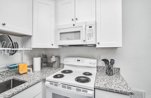 Norfolk - Virginia Beach Wohnung | Guesthouse in ideal location with private entrance
