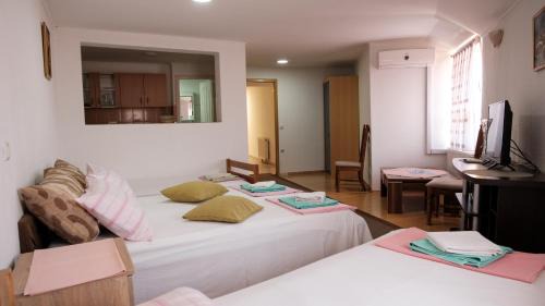 Bosnia Haus | Guesthouse "INES"