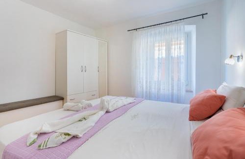 Cres Haus | Guesthouse Romana