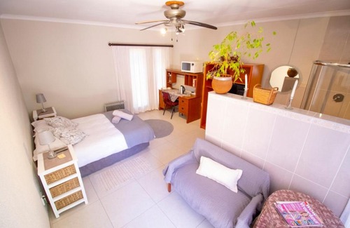 Klerksdorp Haus | Guesthouse@Spekboom
