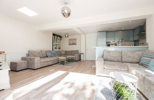 Eccles Wohnung | GuestReady - A Haven by the River