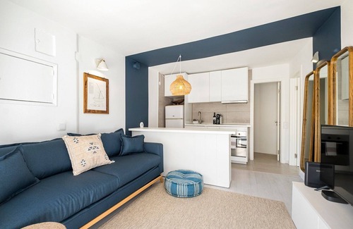 Parede Wohnung | GuestReady - Blue Straw in the heart of Parede