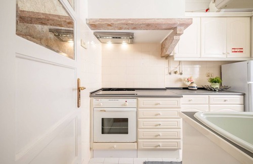 Sao Jorge de Arroios Wohnung | GuestReady - Charme Rouge Lisbon