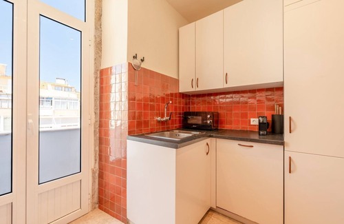 Santa Isabel Wohnung | GuestReady - Lisbon's Elegant Getaway