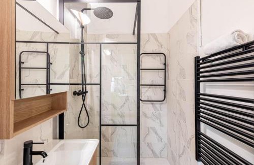 Porte-Saint-Martin Wohnung | GuestReady - Stylish Retreat near République for 2