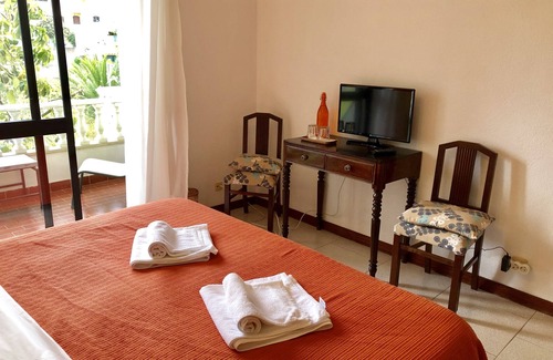 Cascais Bed & Breakfast | Doppelbett oder zwei Einzelbetten-Standard-Eigenes Badezimmer-Balkon-Guincho ...