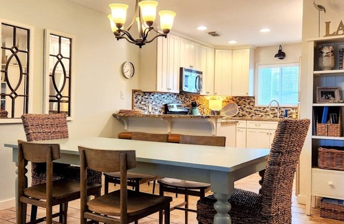 Port St. Joe Haus | STRANDVORDERSEITE - 3 Bdrm / 3. 5 Bad-Stadthaus mit herrlichem Blick-5-Sterne-Bewertung,