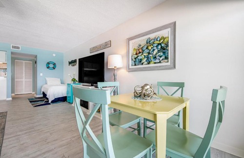 Silver Sands Beach Hotel | Gulf Gate 308