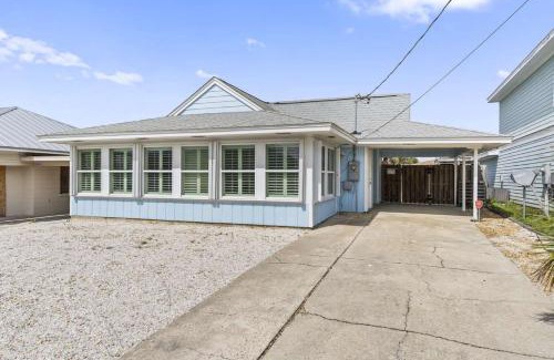 Crescent Beach Haus | Gulf Holiday Home