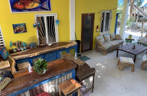 Caye Caulker Wohnung | Das Gumbo Limbo Studio - Meerblick und Brise auf der Riffseite von Caye Caulker