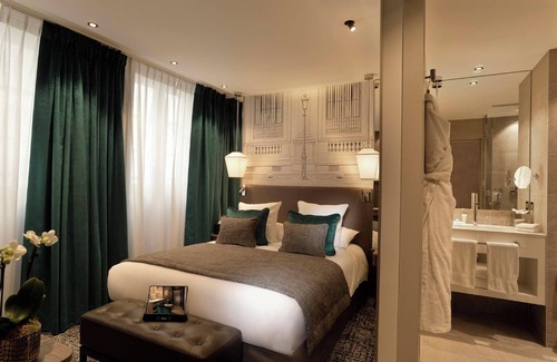 Latin Hotel | Hôtel La Lanterne & Spa By Timhotel