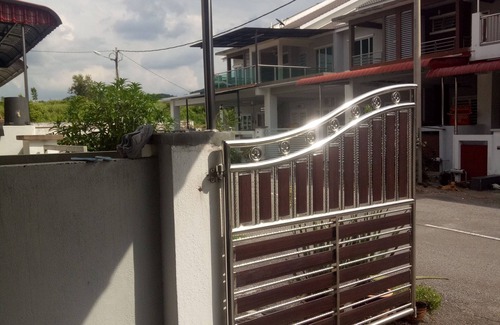 Sungai Siput Haus | H o m e w i t h u s. F a m i l y f e l i n g s.