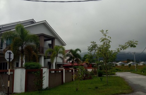 Sungai Siput Haus | H o m e w i t h u s. F a m i l y f e l i n g s.