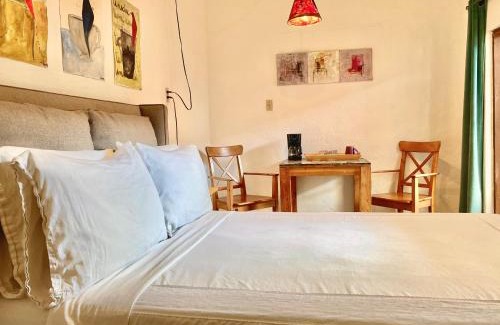 Esterito Haus | Habitación #4 a dos cuadras del malecón