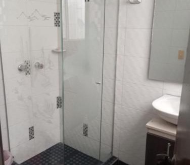 Fontibon Haus | Habitación con baño privado cerca al aeropuerto