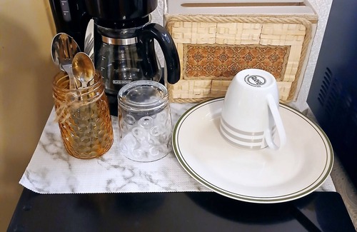 Lawrenceville Haus | Habitación con baño privado