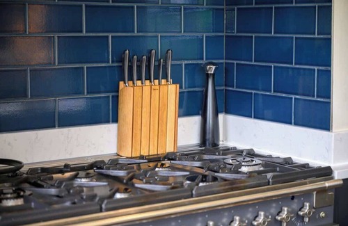 Trafford Haus | Hale family home Summ