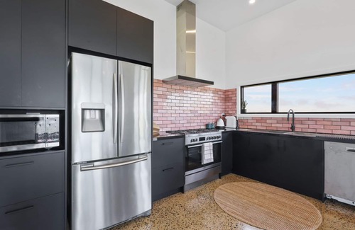 Barwite Haus | Half Mile High - Merrijig - Sleeps 10